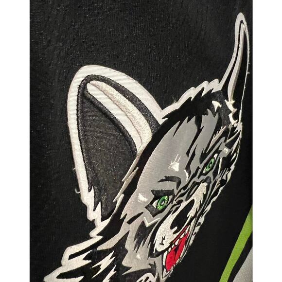CCM Chicago Wolves AHL Youth Hockey Jersey - S/M - Picture 5 of 7